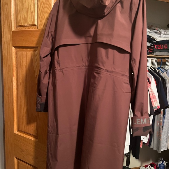 Lululemon Rain Jacket - Picture 7 of 7